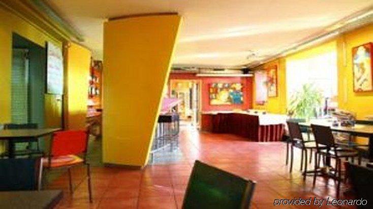 East Side Hotel — Photos 2